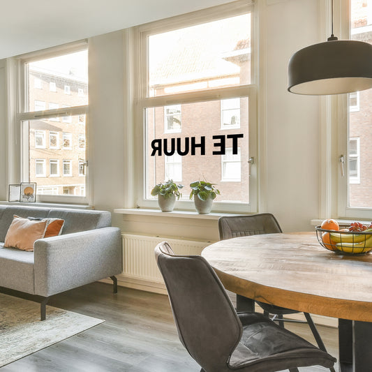 TE HUUR Spiegelbeeld woning binnenkant plakken